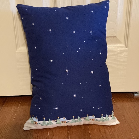 Hand Crafted Flying Angel Snowmen Pillows (2) - Picture 5 of 11